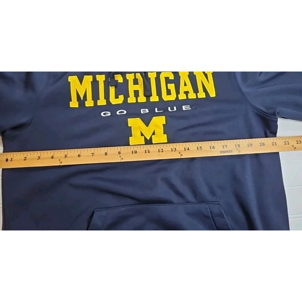 Colosseum‎ Michigan Wolverines Pullover Hoodie Mens M Go Blue Hooded Sweatshirt